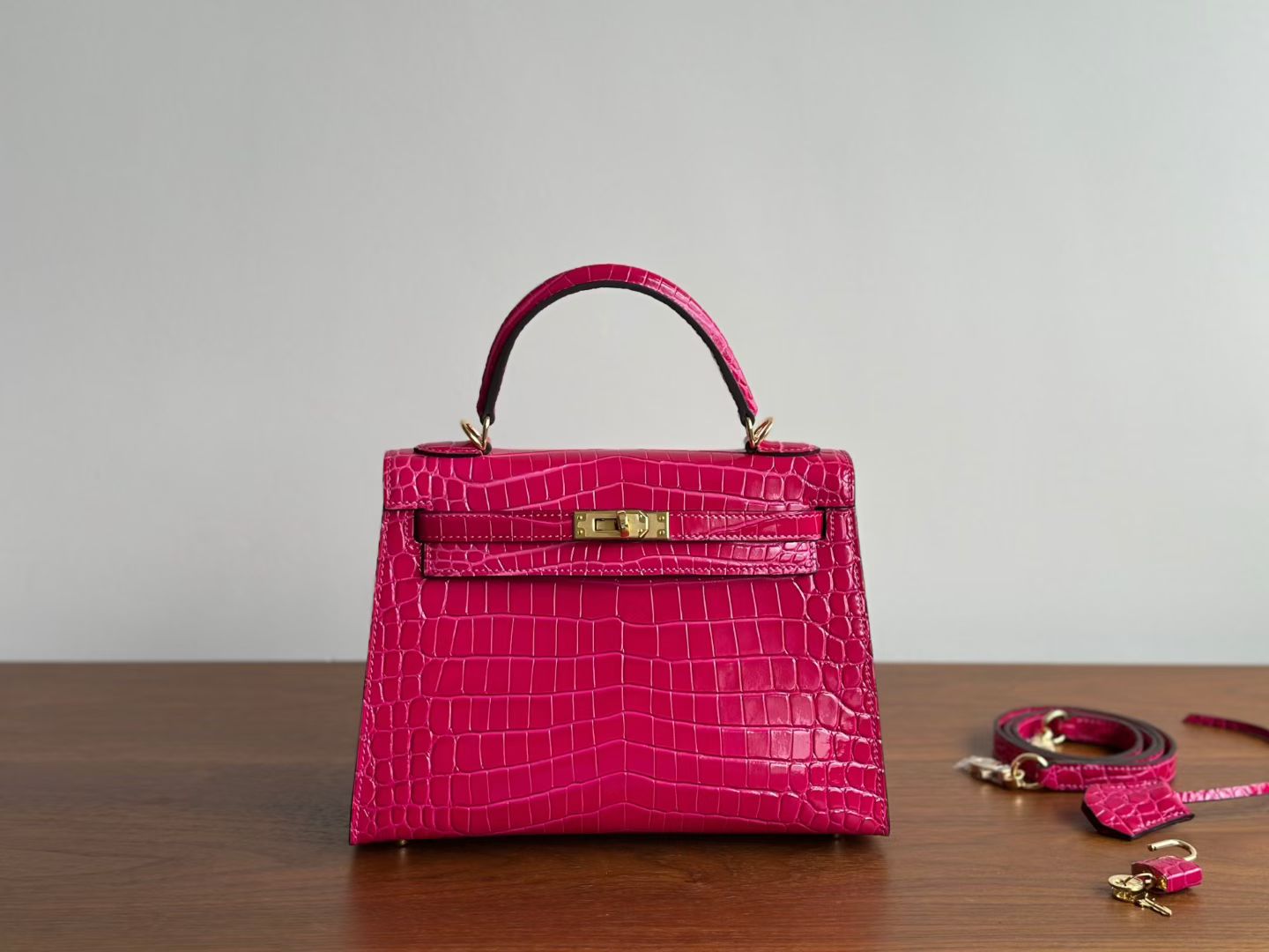 SELMA BAG CROCO FUCHSIA